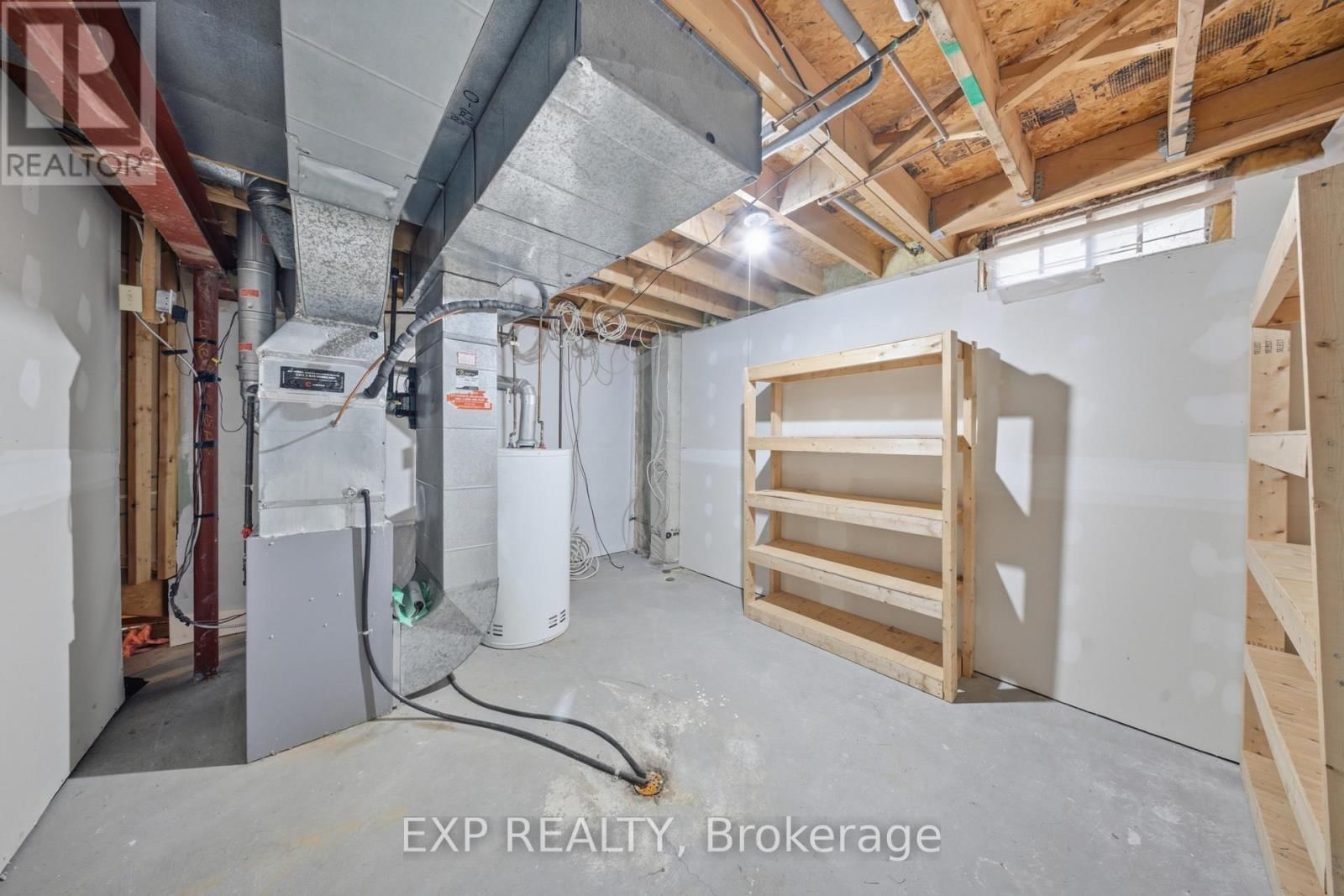 85 PROFESSOR'S LAKE PARKWAY Image 41