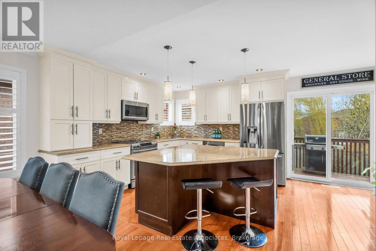 78 HARLEY AVENUE Image 10