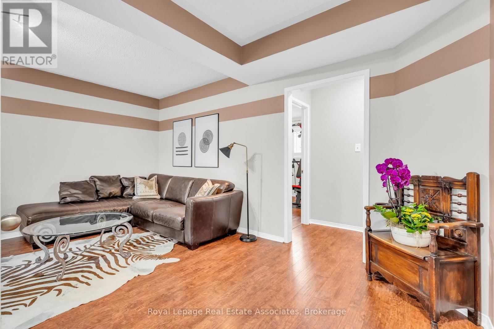 78 HARLEY AVENUE Image 20