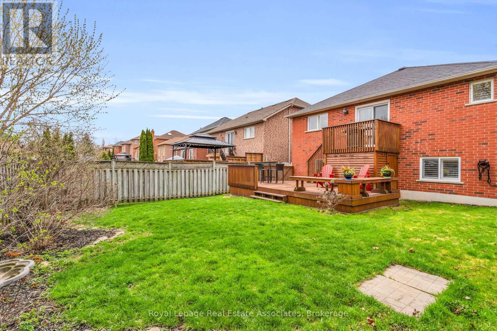 78 HARLEY AVENUE Image 31