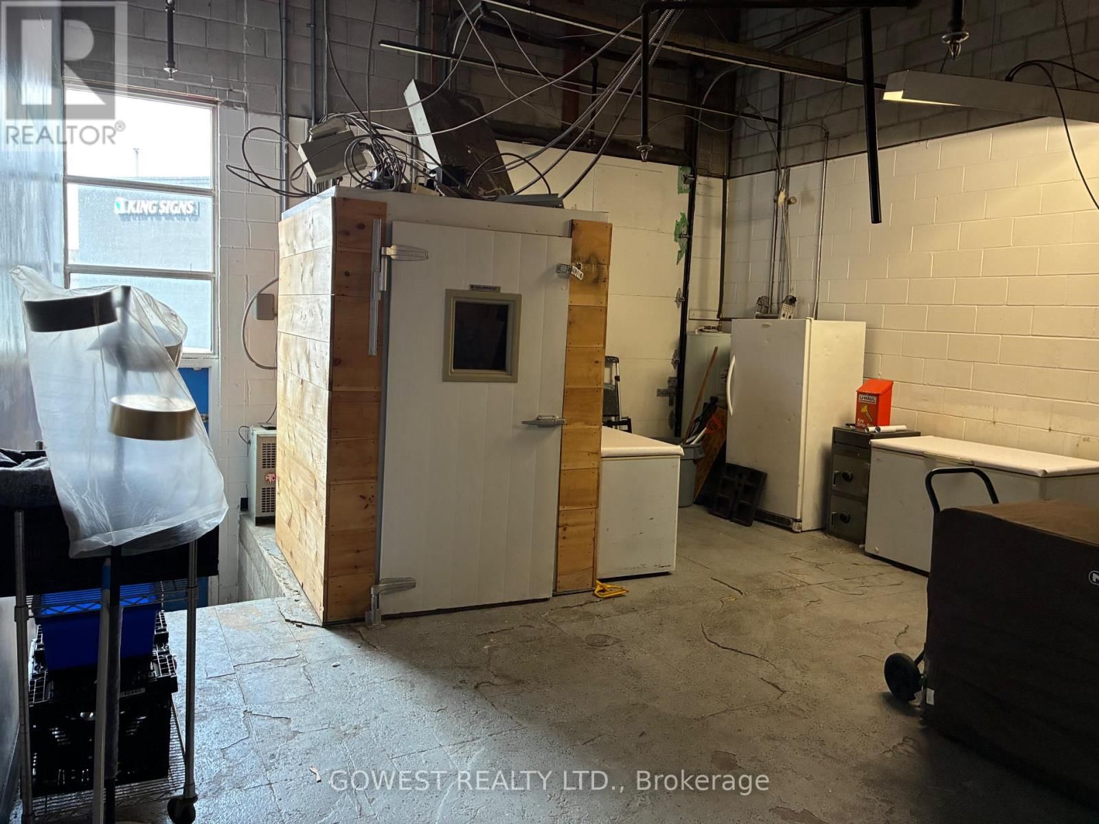 1107 DERRY ROAD EAST Image 27