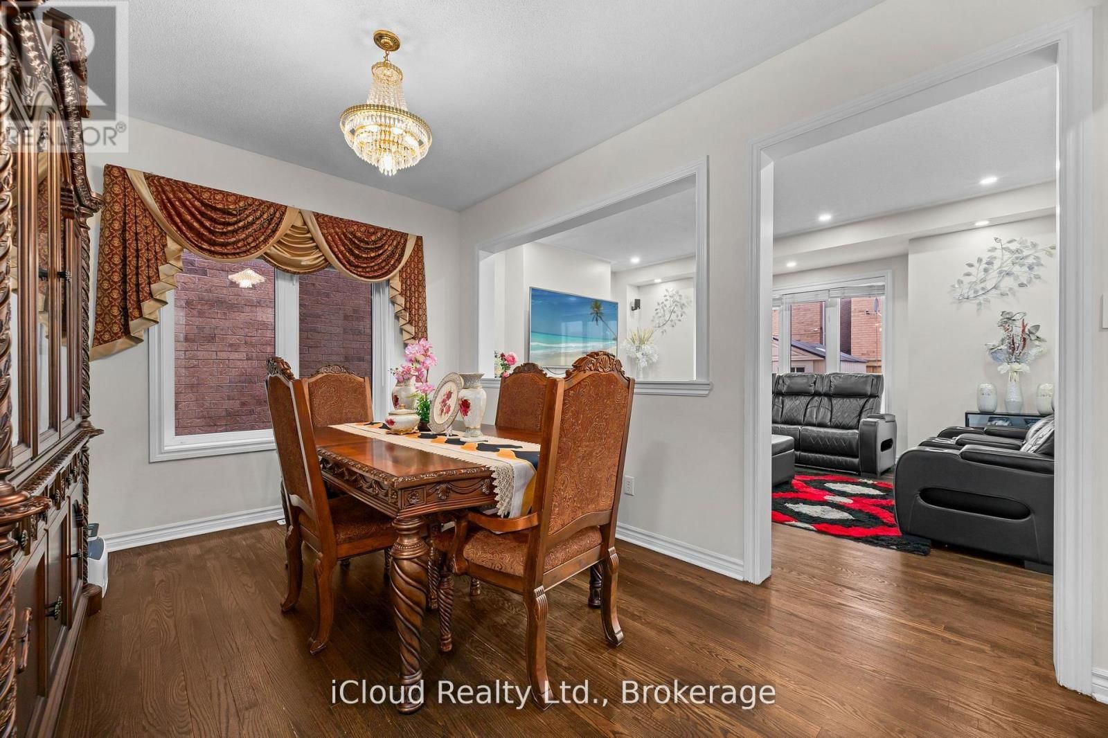 75 IRON BLOCK DRIVE Image 12