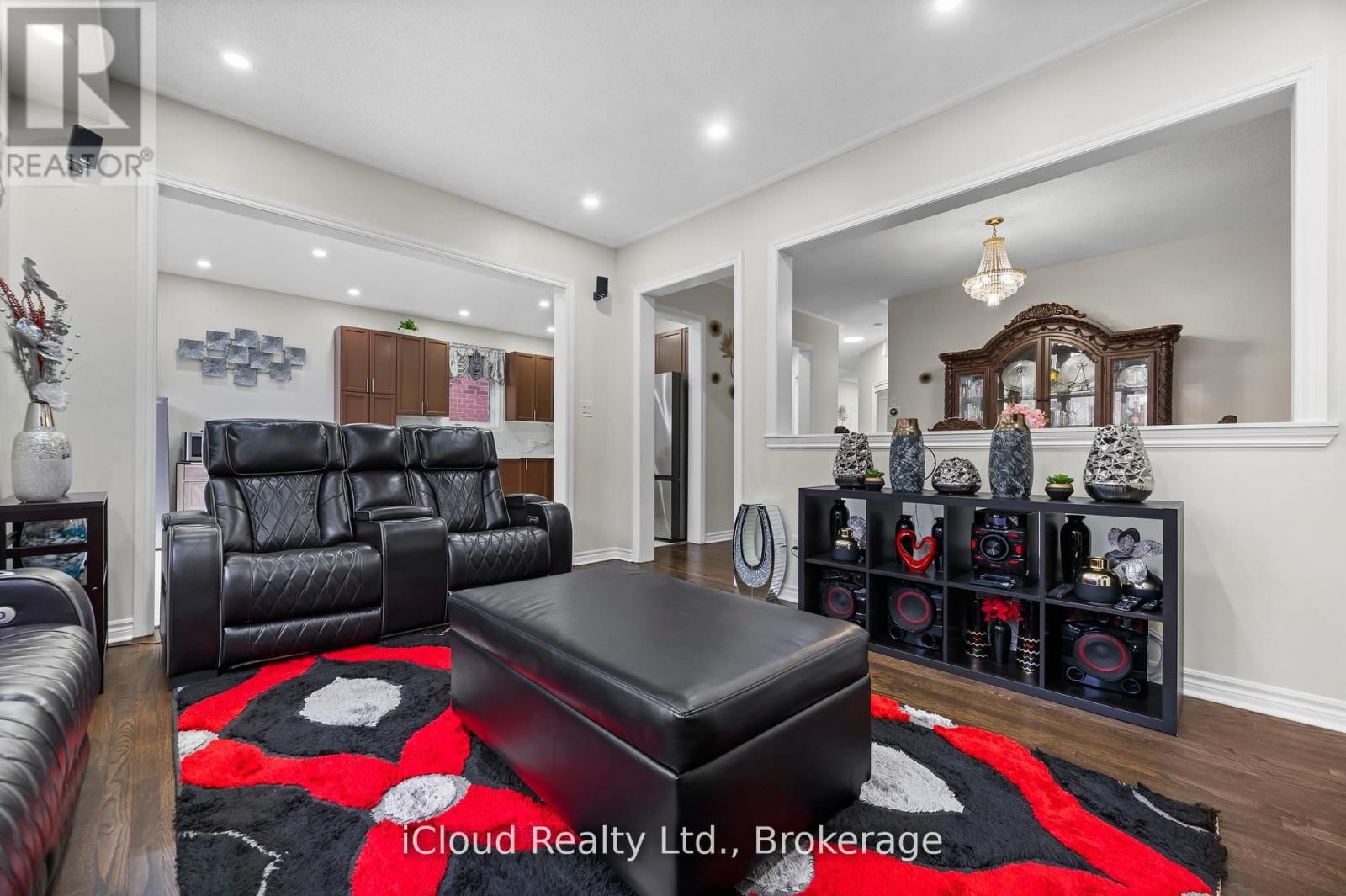 75 IRON BLOCK DRIVE Image 21