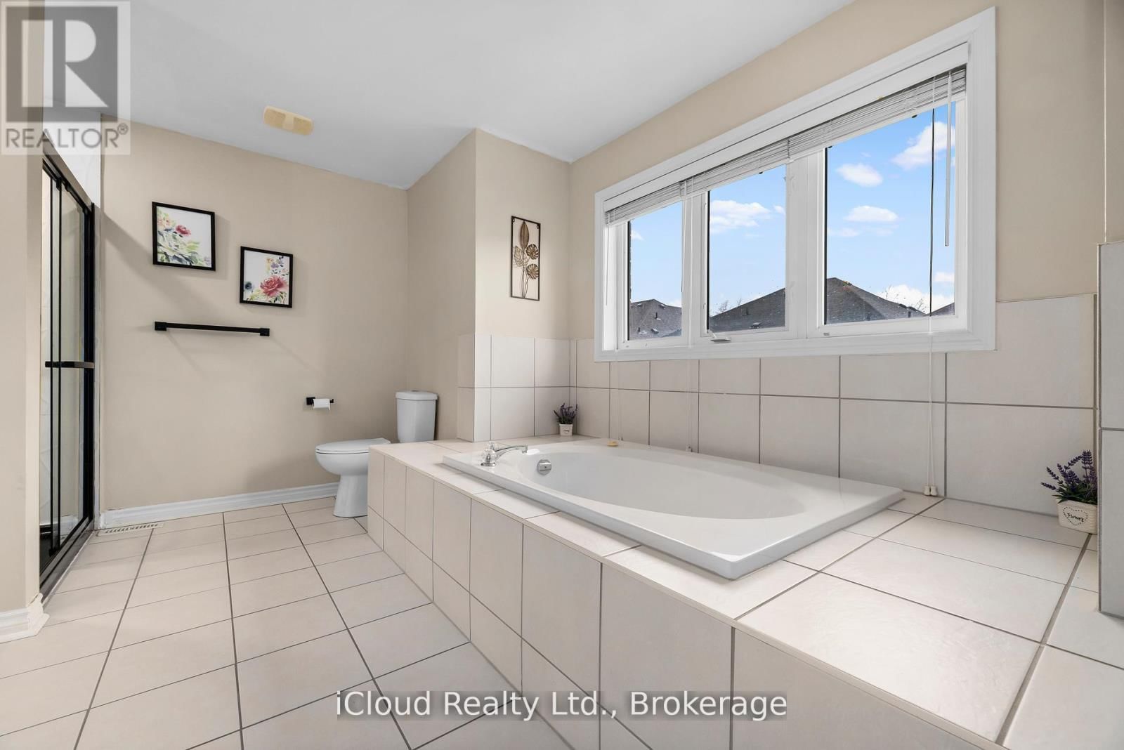 75 IRON BLOCK DRIVE Image 37