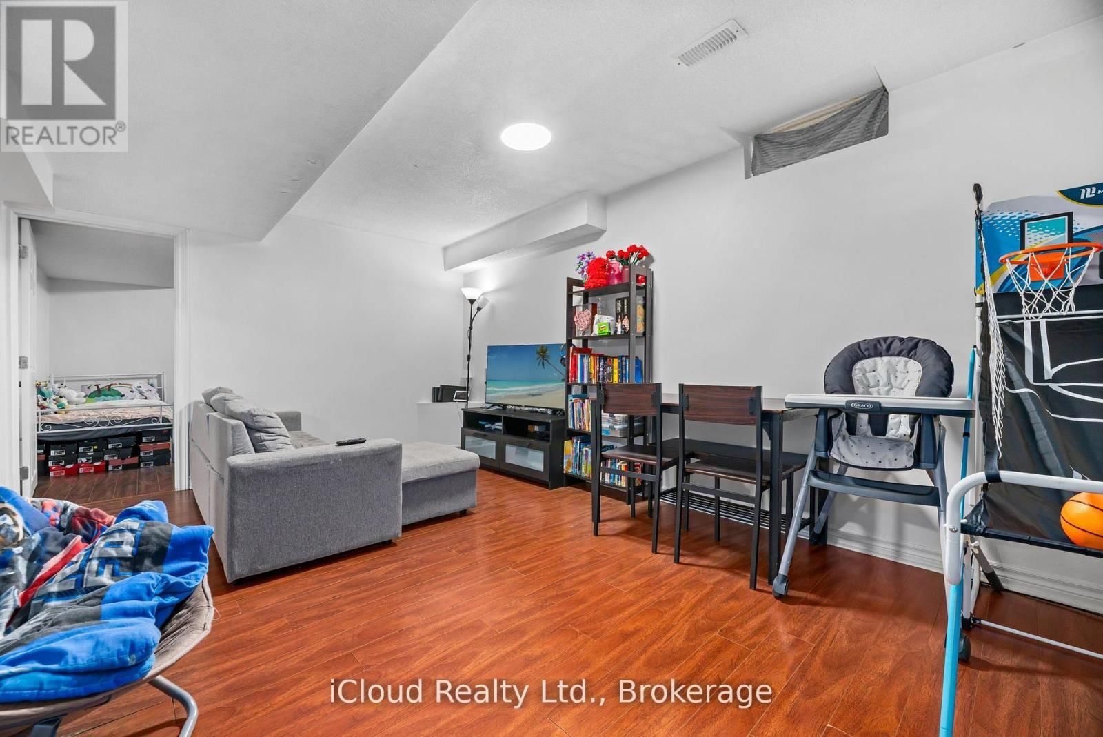 75 IRON BLOCK DRIVE Image 43