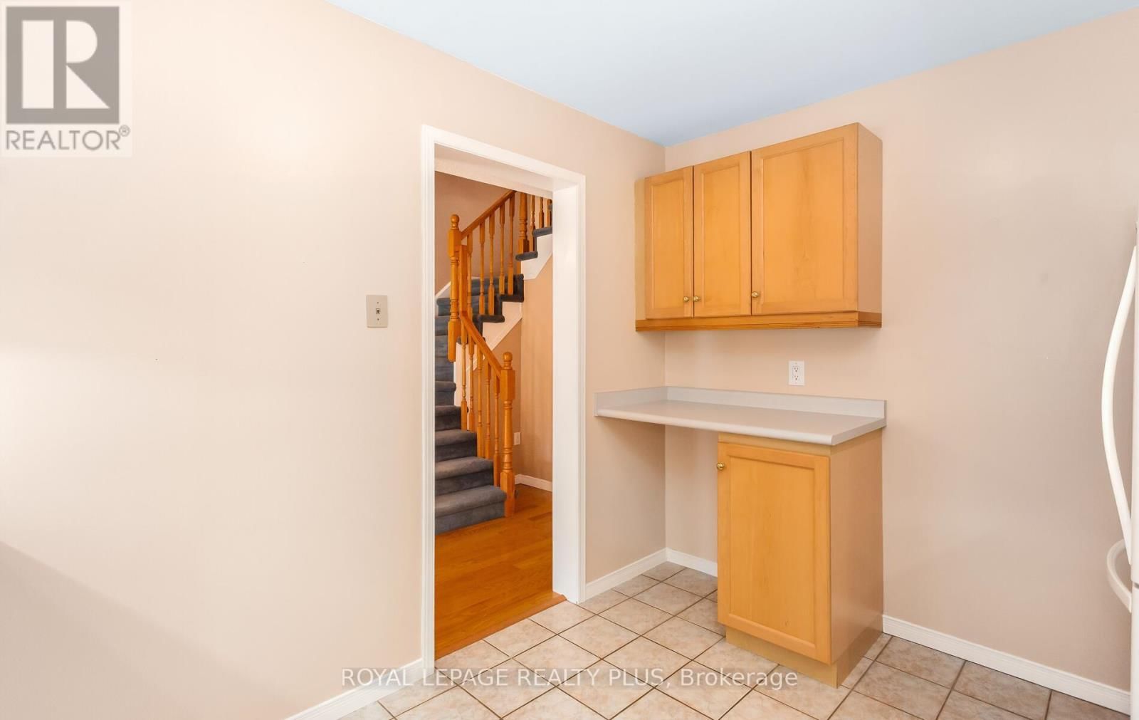 1239 BLANSHARD DRIVE Image 17