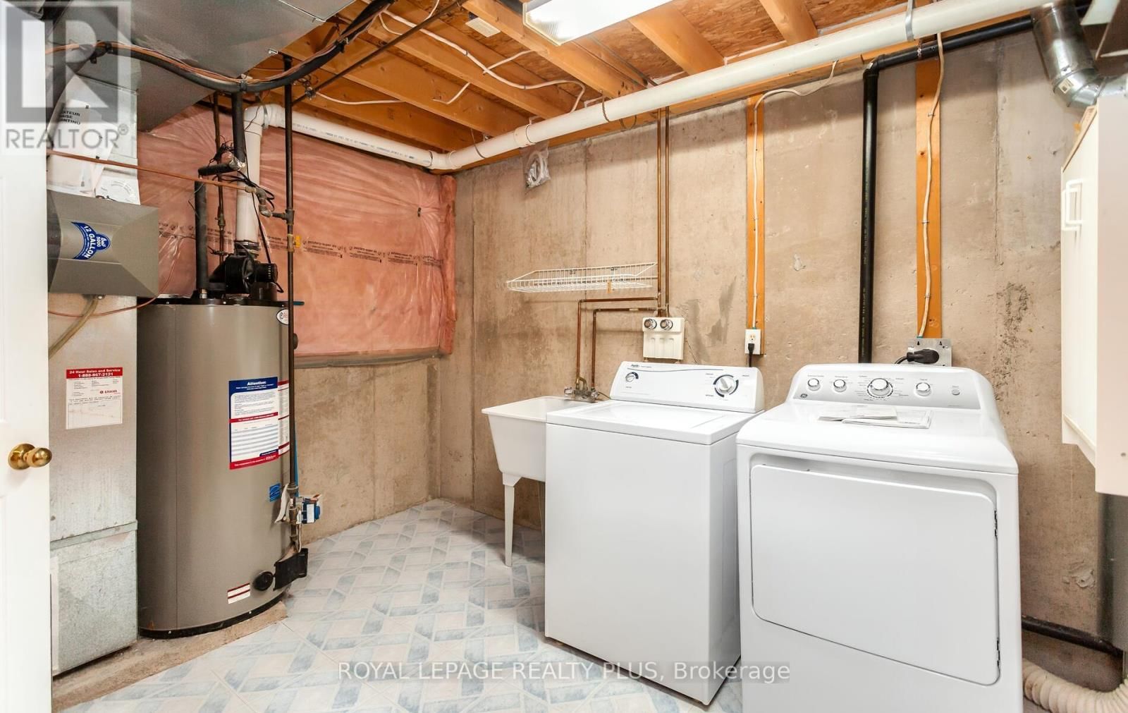 1239 BLANSHARD DRIVE Image 42