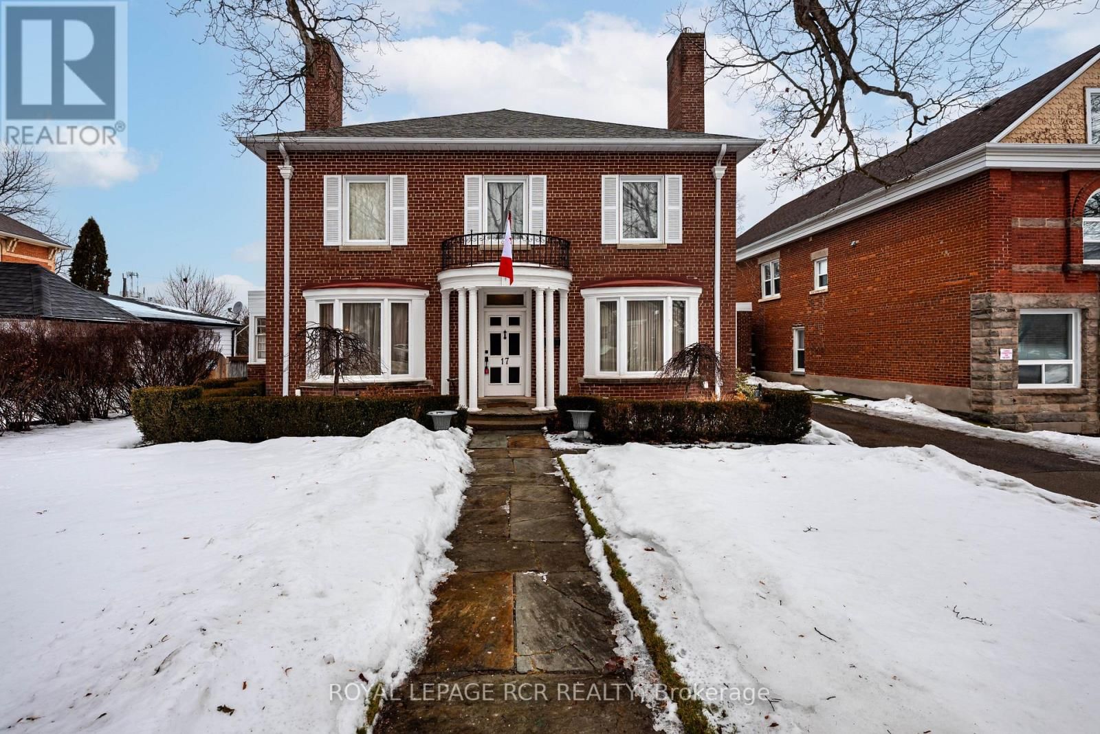 17 FIRST AVENUE Image 2