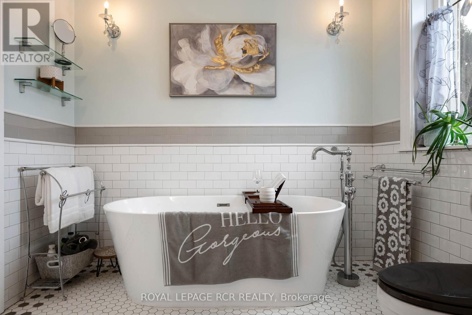 17 FIRST AVENUE Image 32