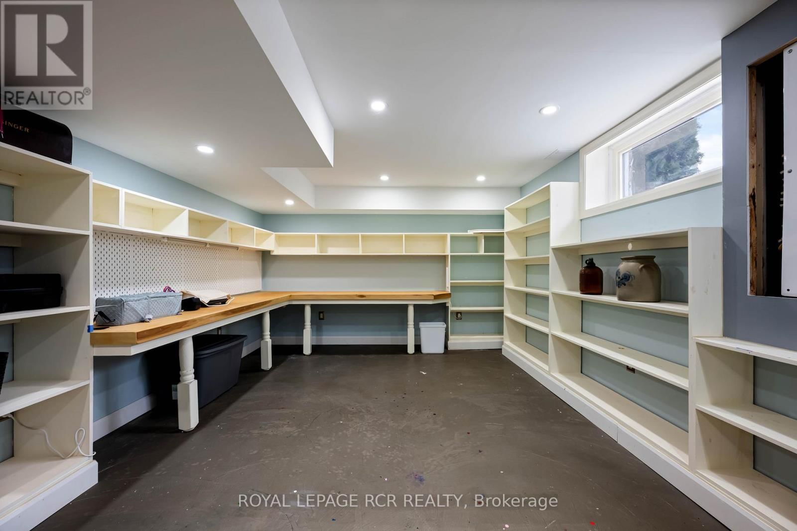 17 FIRST AVENUE Image 39