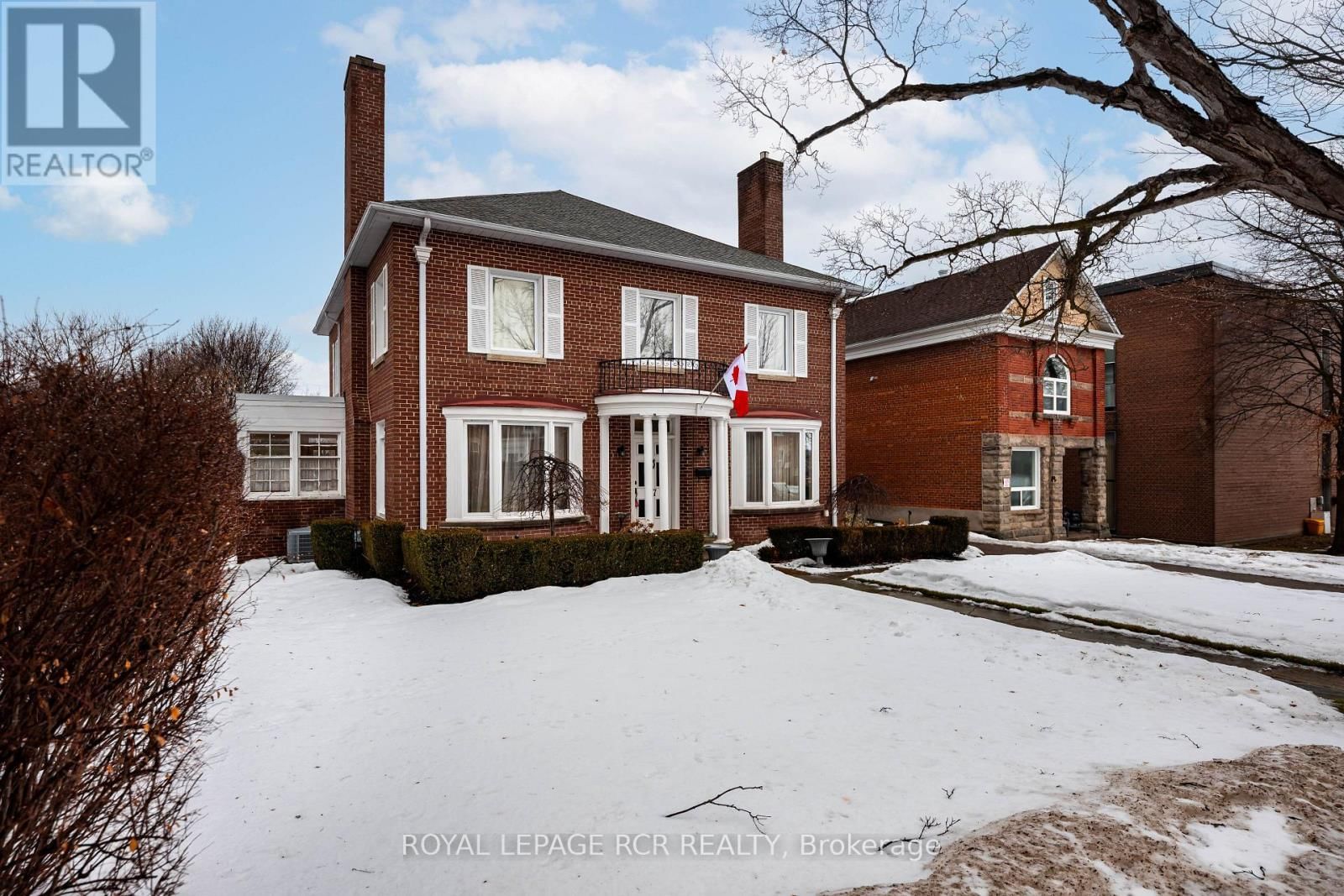 17 FIRST AVENUE Image 46