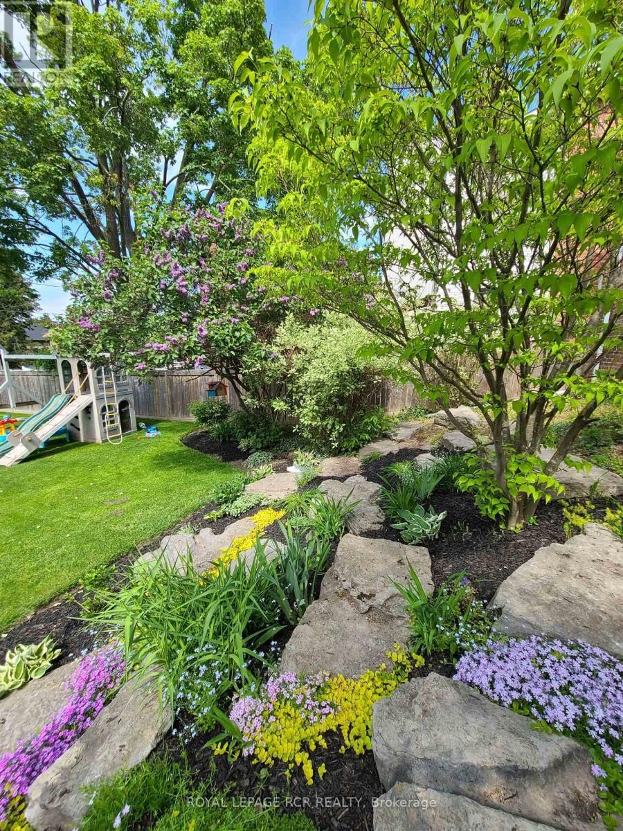 17 FIRST AVENUE Image 47