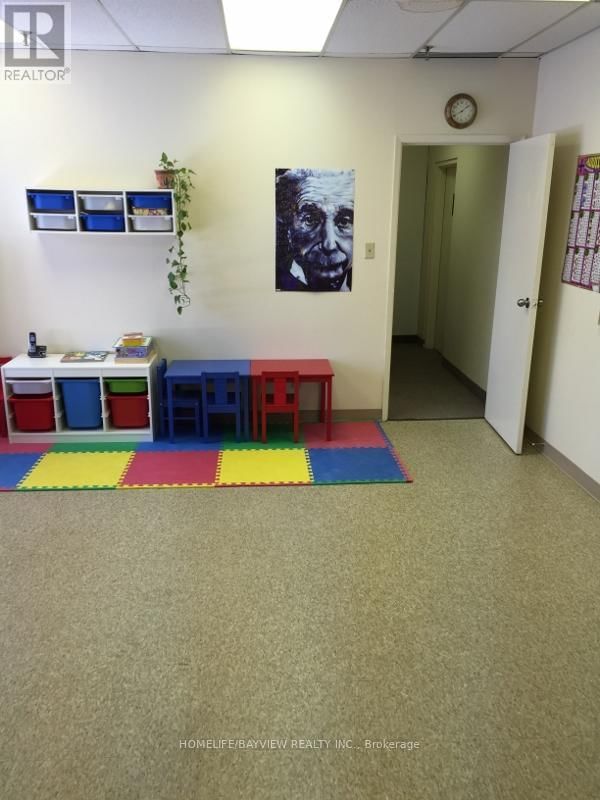 Unit 22 - 1111 FLINT ROAD Image 2