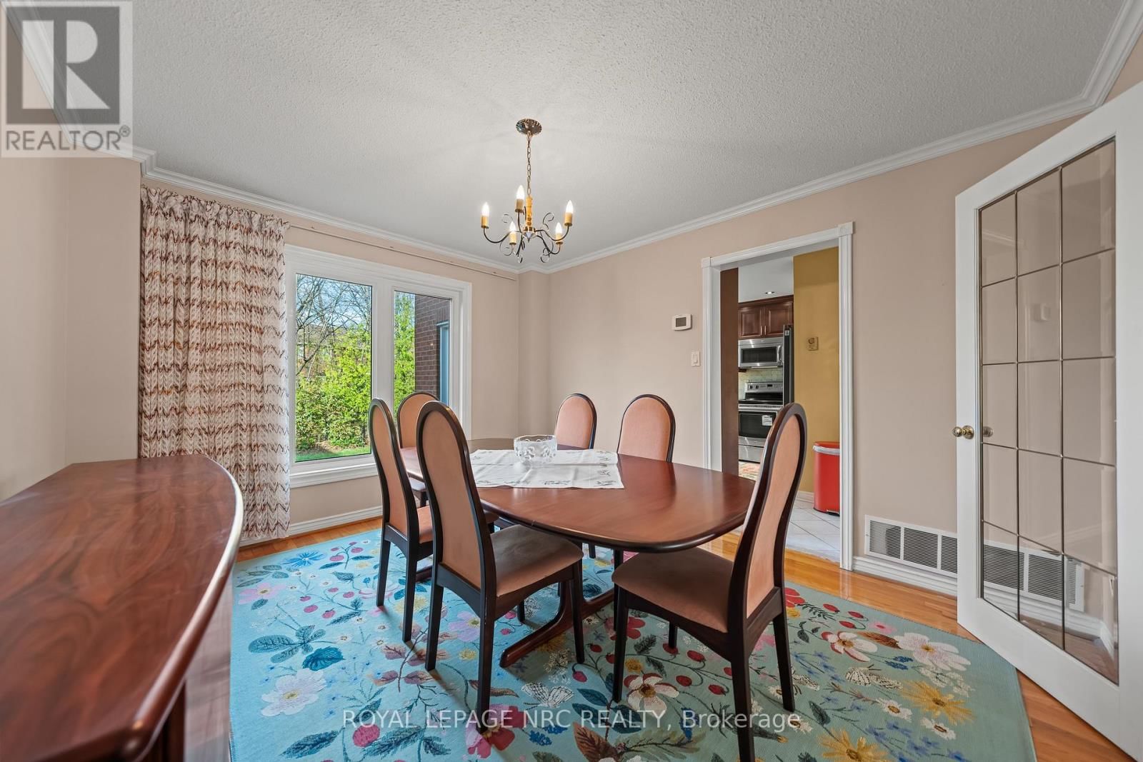 2133 GRAND BOULEVARD Image 12