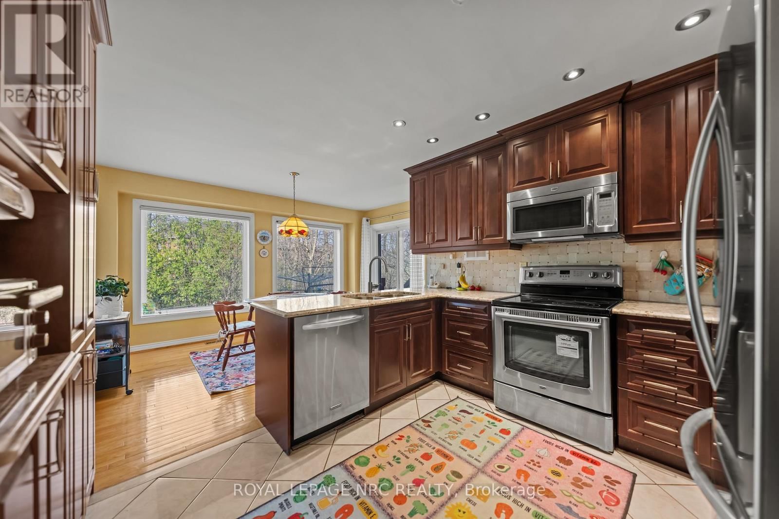 2133 GRAND BOULEVARD Image 13