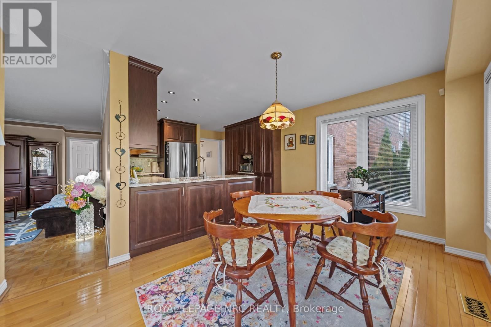 2133 GRAND BOULEVARD Image 19