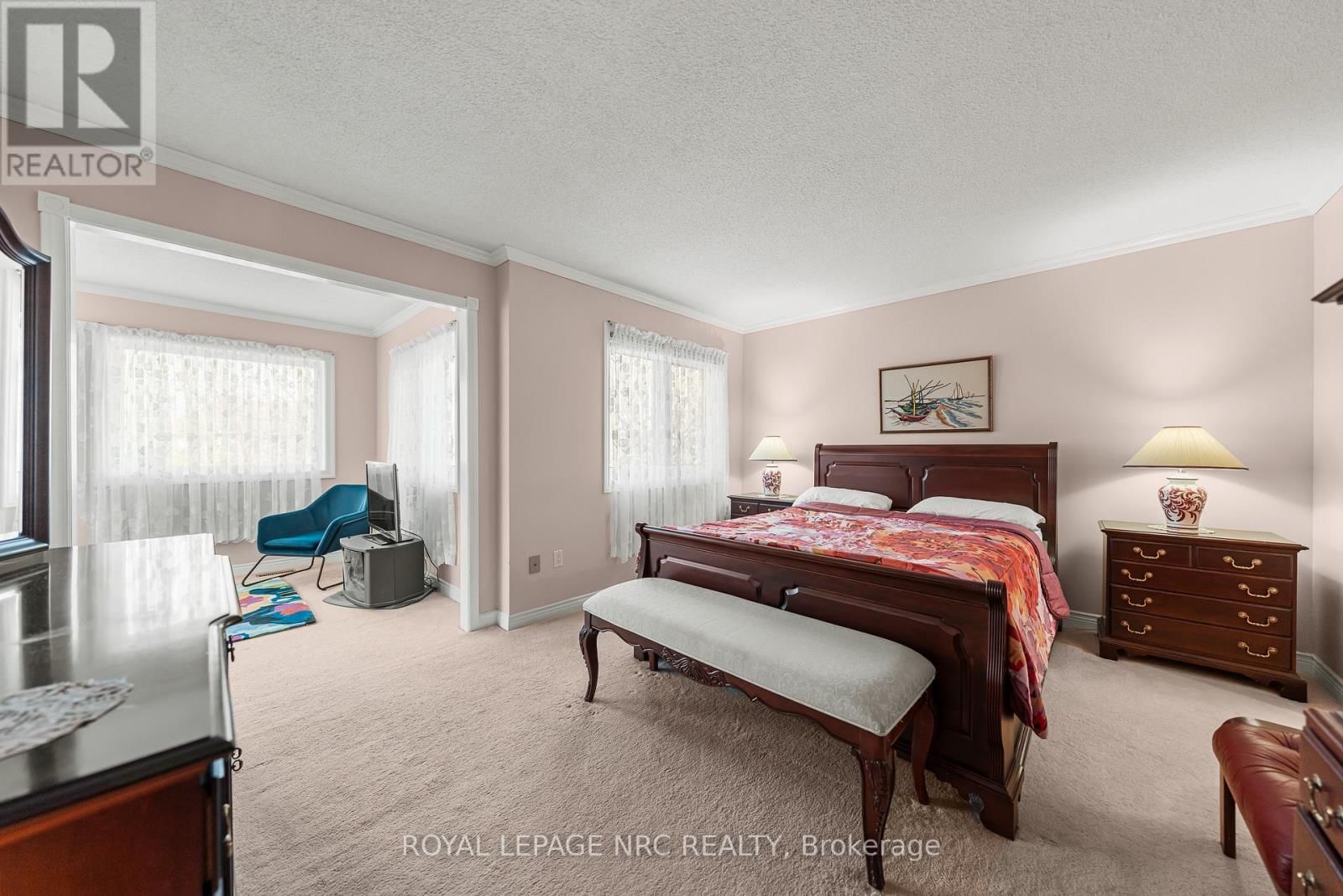 2133 GRAND BOULEVARD Image 24