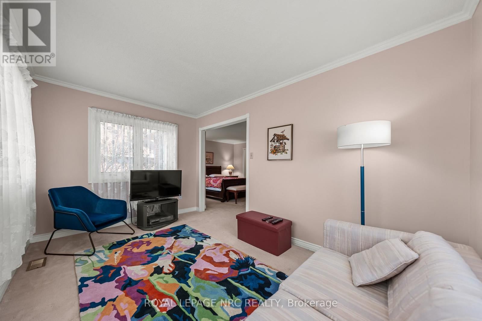 2133 GRAND BOULEVARD Image 27