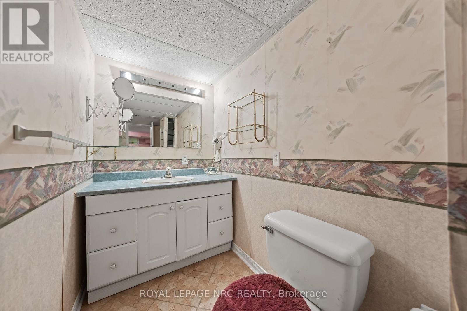 2133 GRAND BOULEVARD Image 42