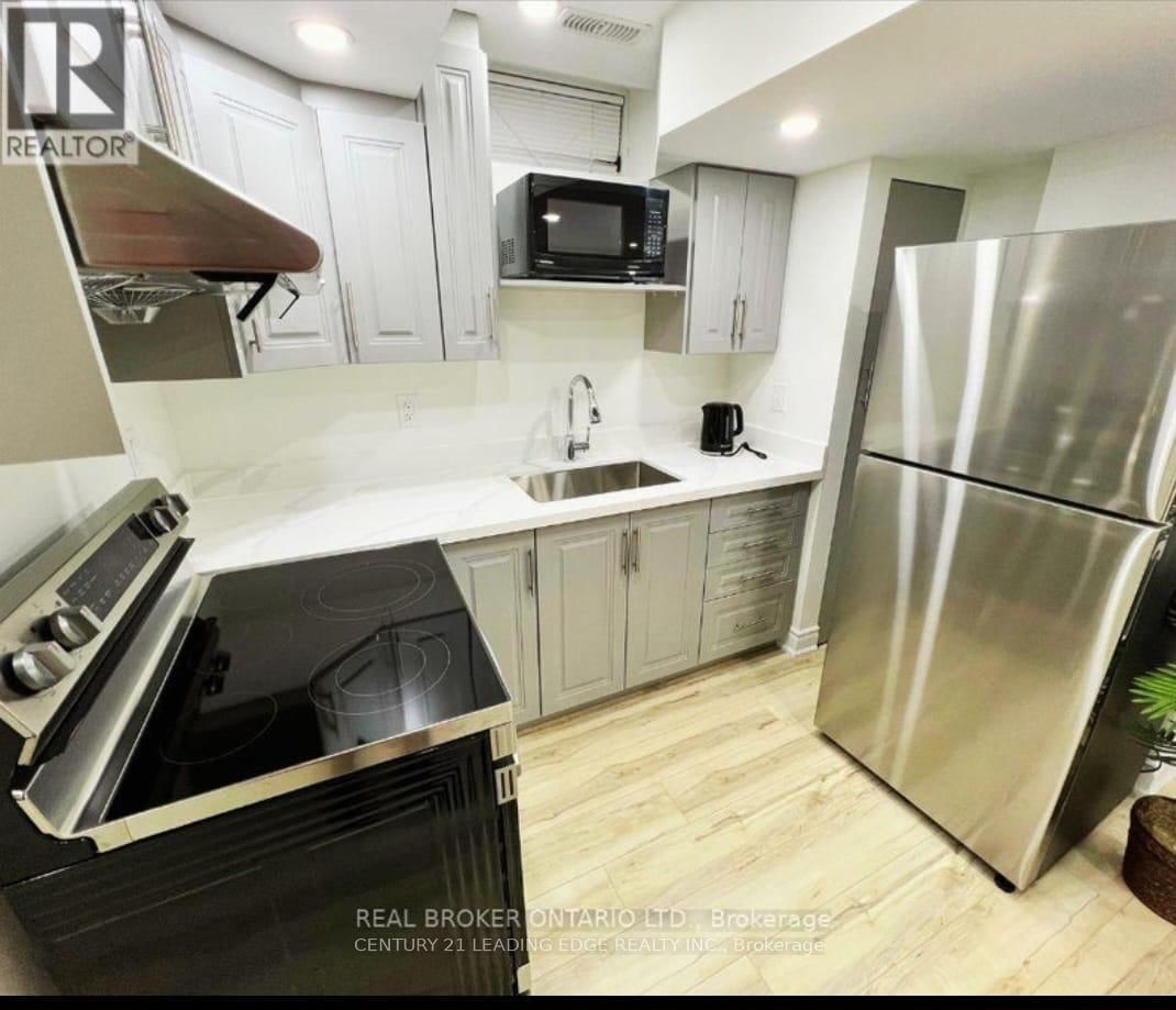 70 CAMPWOOD CRESCENT Image 4