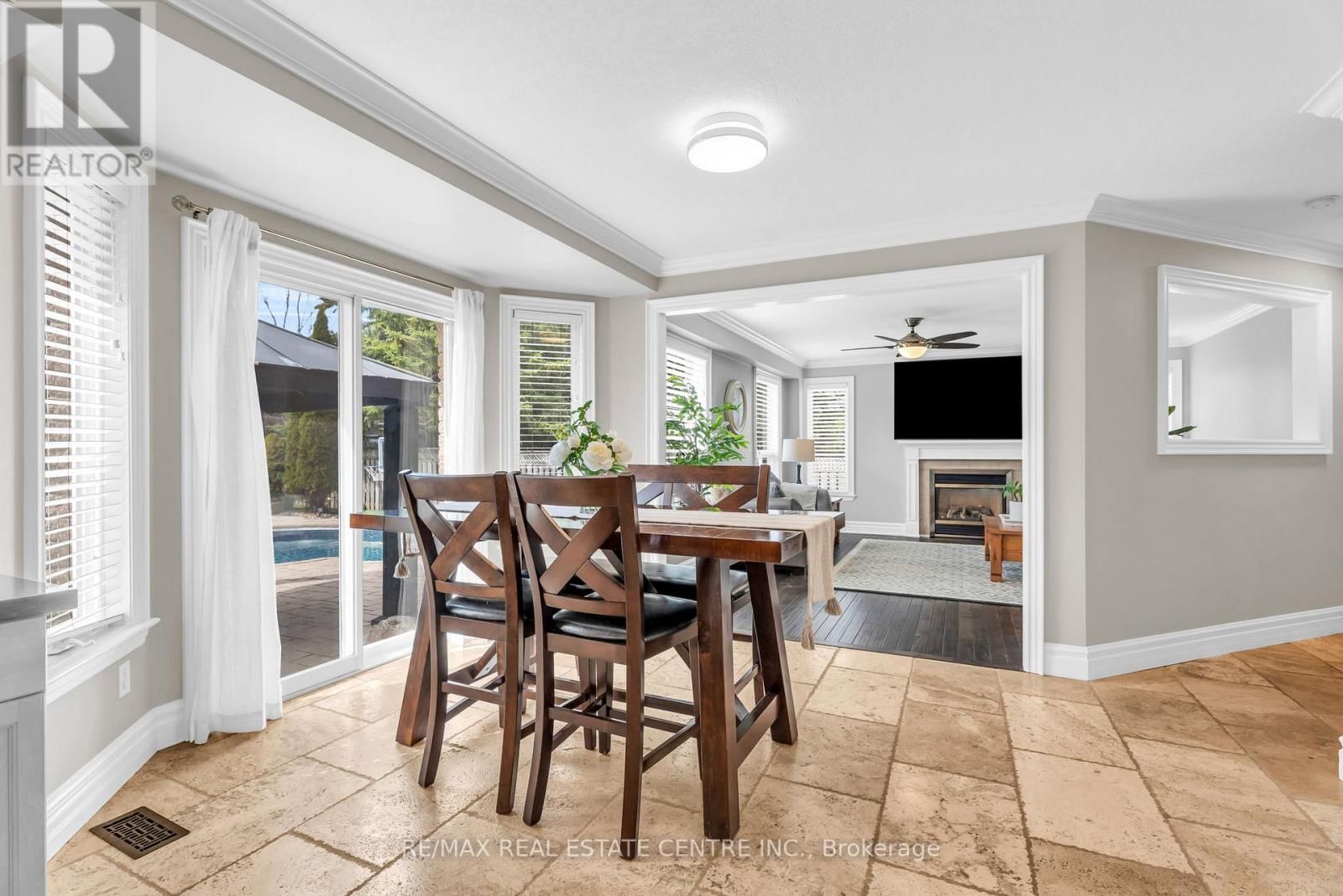 11 CHAPMAN ROAD Image 15