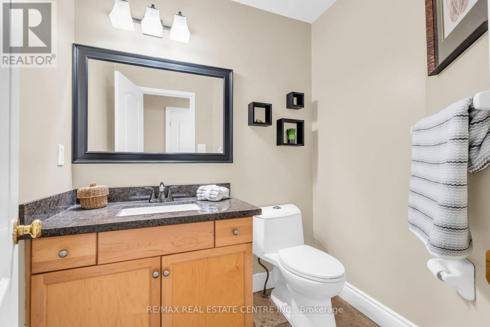 11 CHAPMAN ROAD Image 18