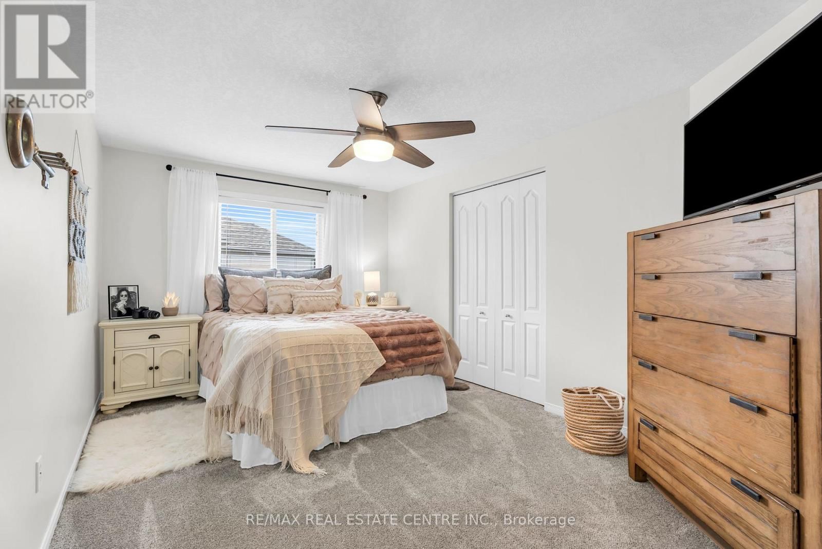 11 CHAPMAN ROAD Image 24