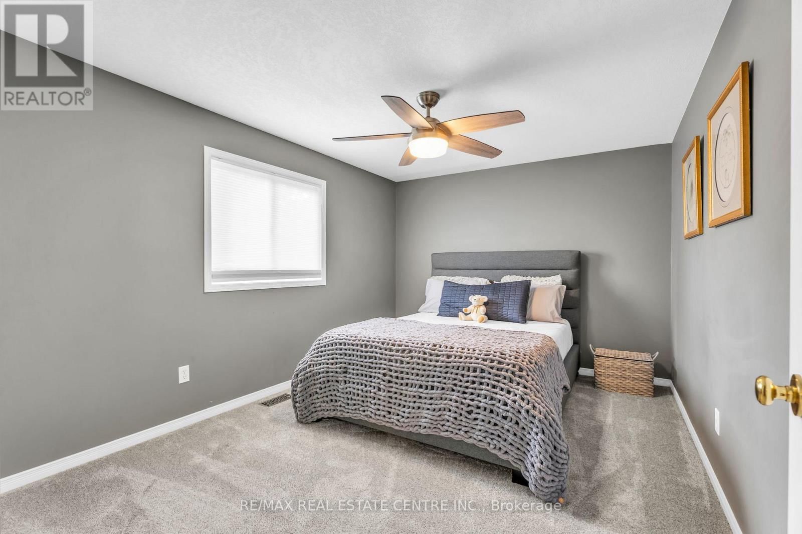 11 CHAPMAN ROAD Image 25