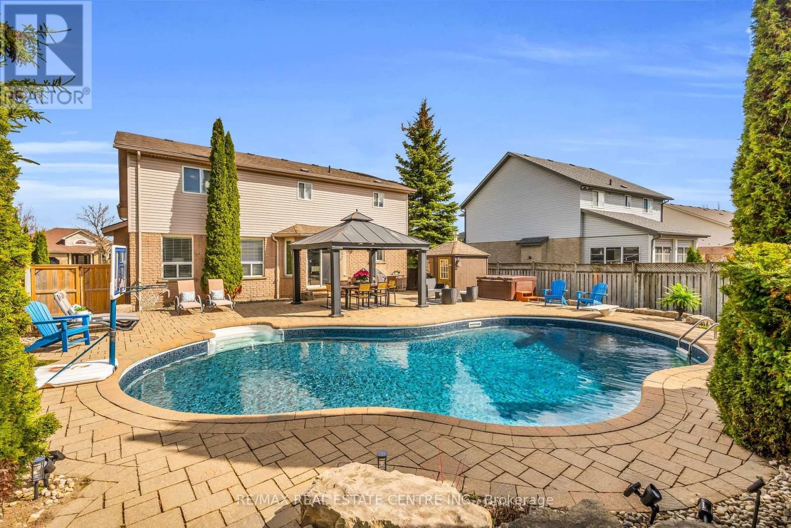 11 CHAPMAN ROAD Image 40