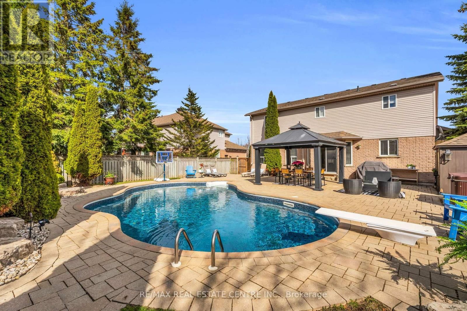 11 CHAPMAN ROAD Image 41