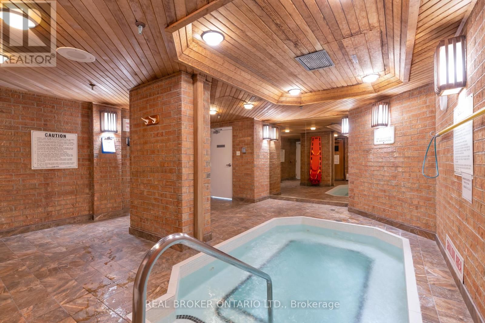 1601 - 3845 LAKE SHORE BOULEVARD WEST Image 26