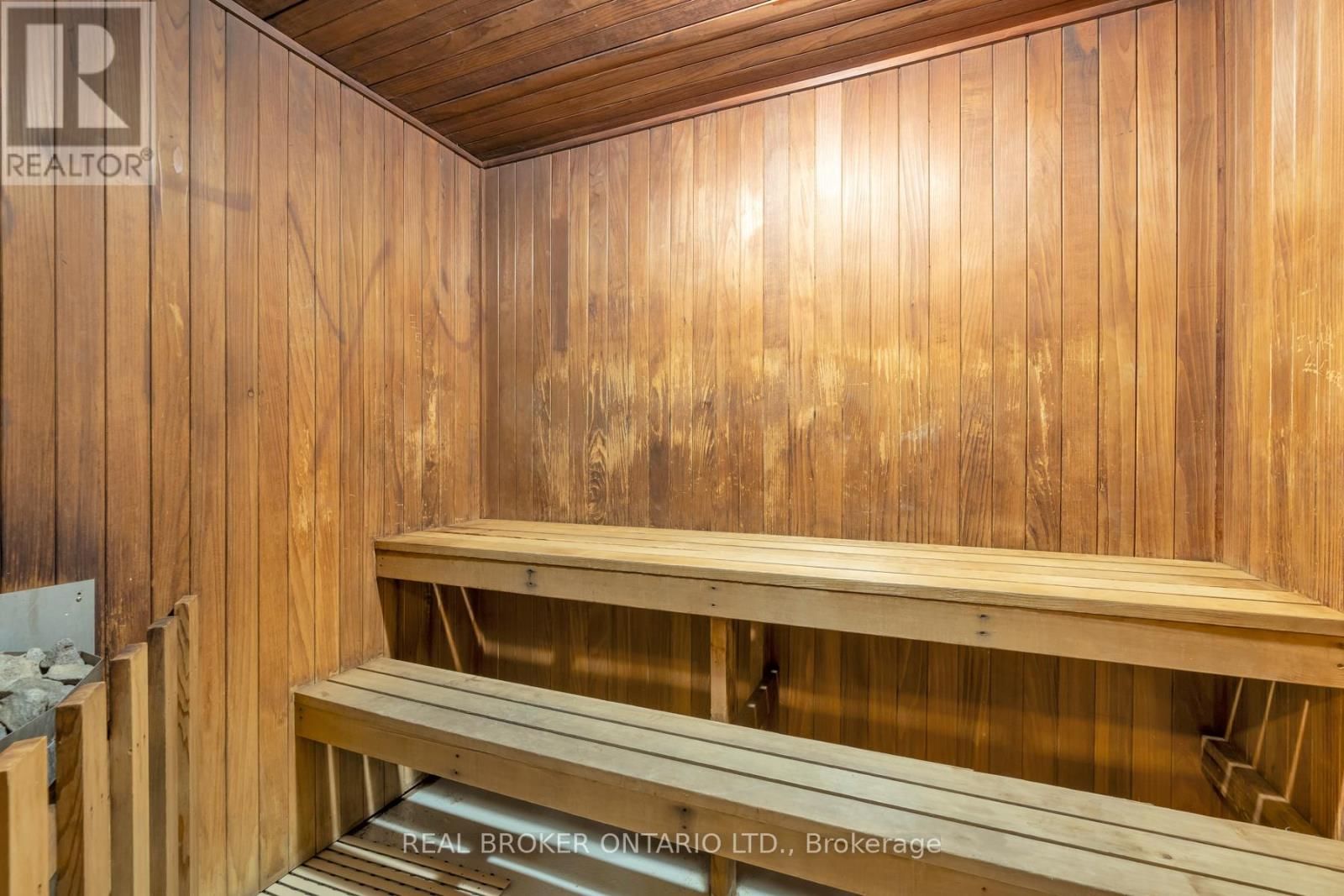 1601 - 3845 LAKE SHORE BOULEVARD WEST Image 27