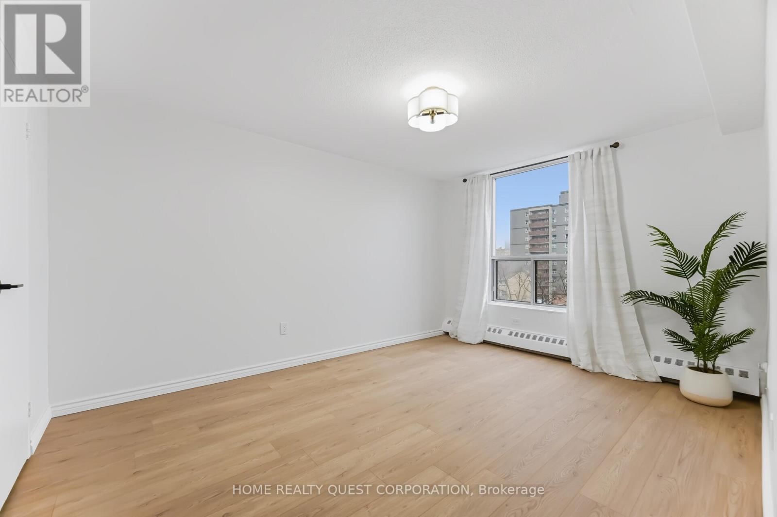 605 - 3120 KIRWIN AVENUE Image 18