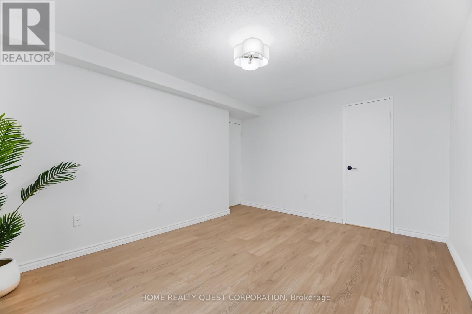 605 - 3120 KIRWIN AVENUE Image 19