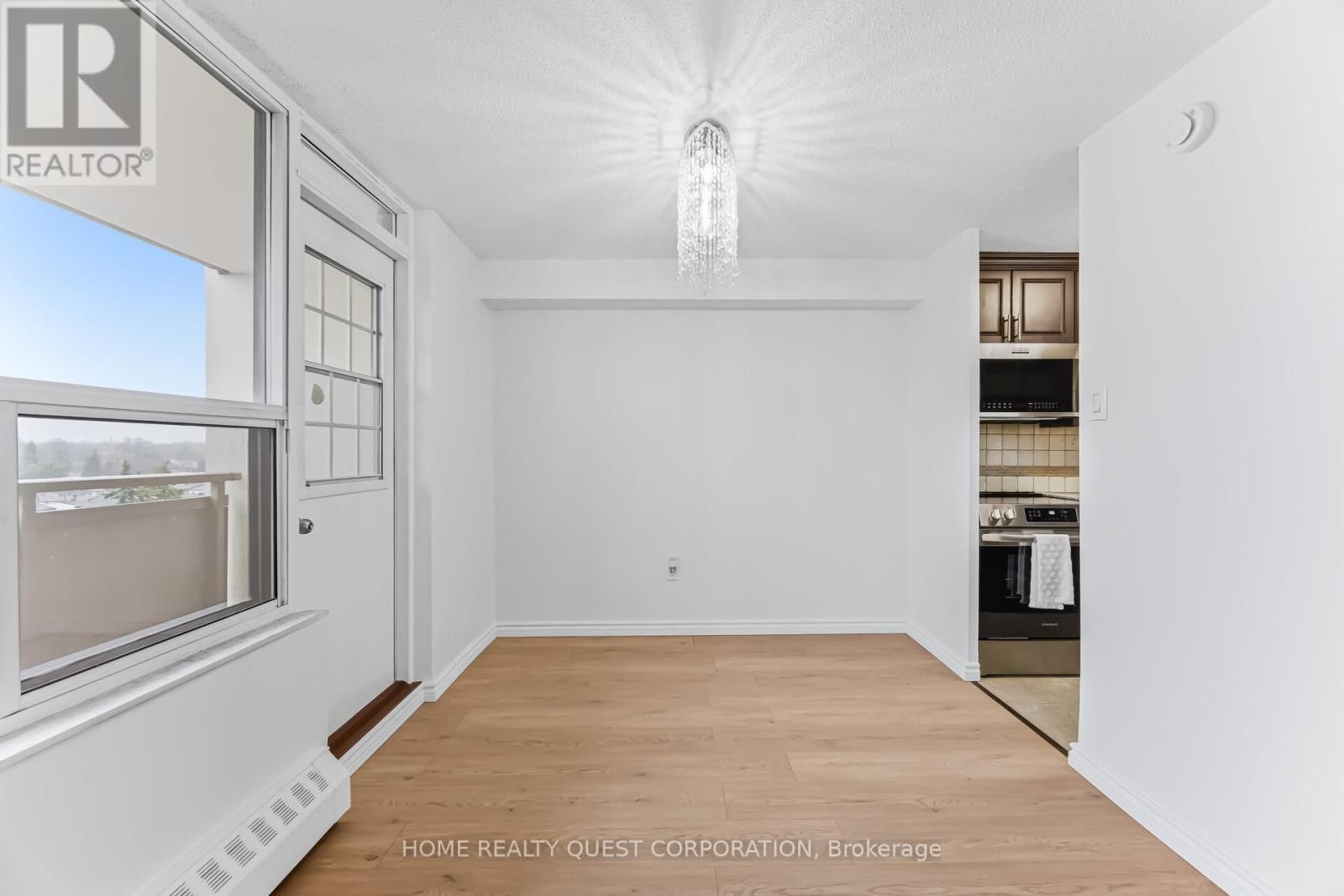 605 - 3120 KIRWIN AVENUE Image 9