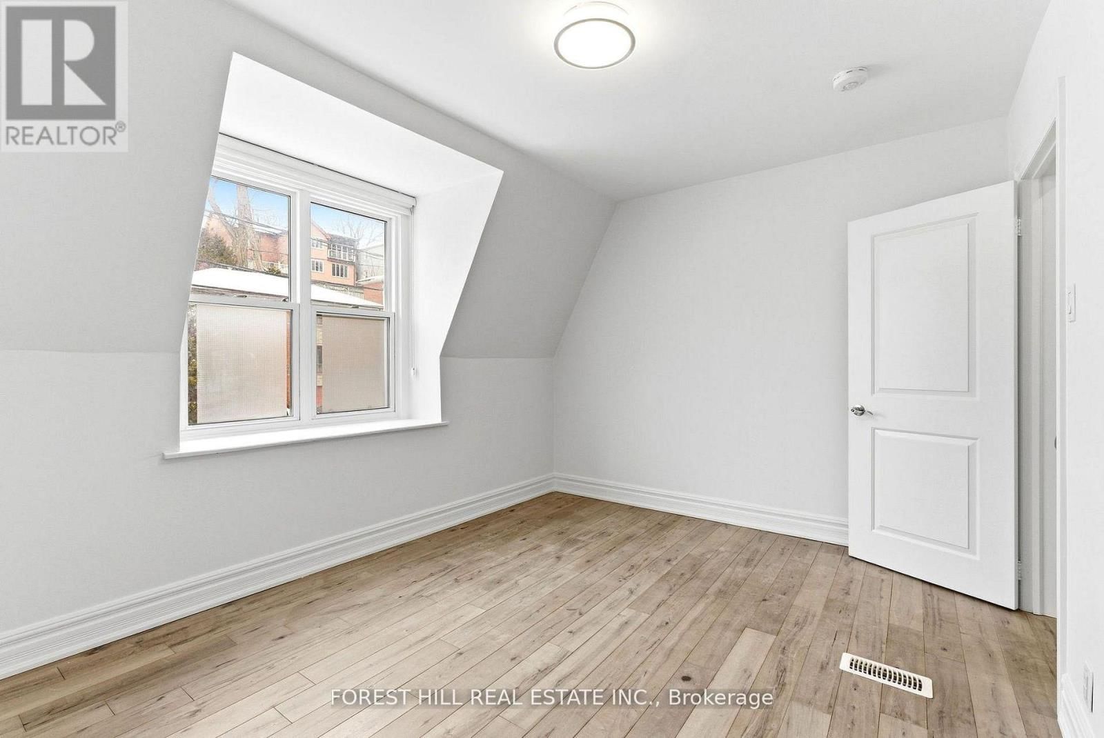 1297 DAVENPORT ROAD Image 12