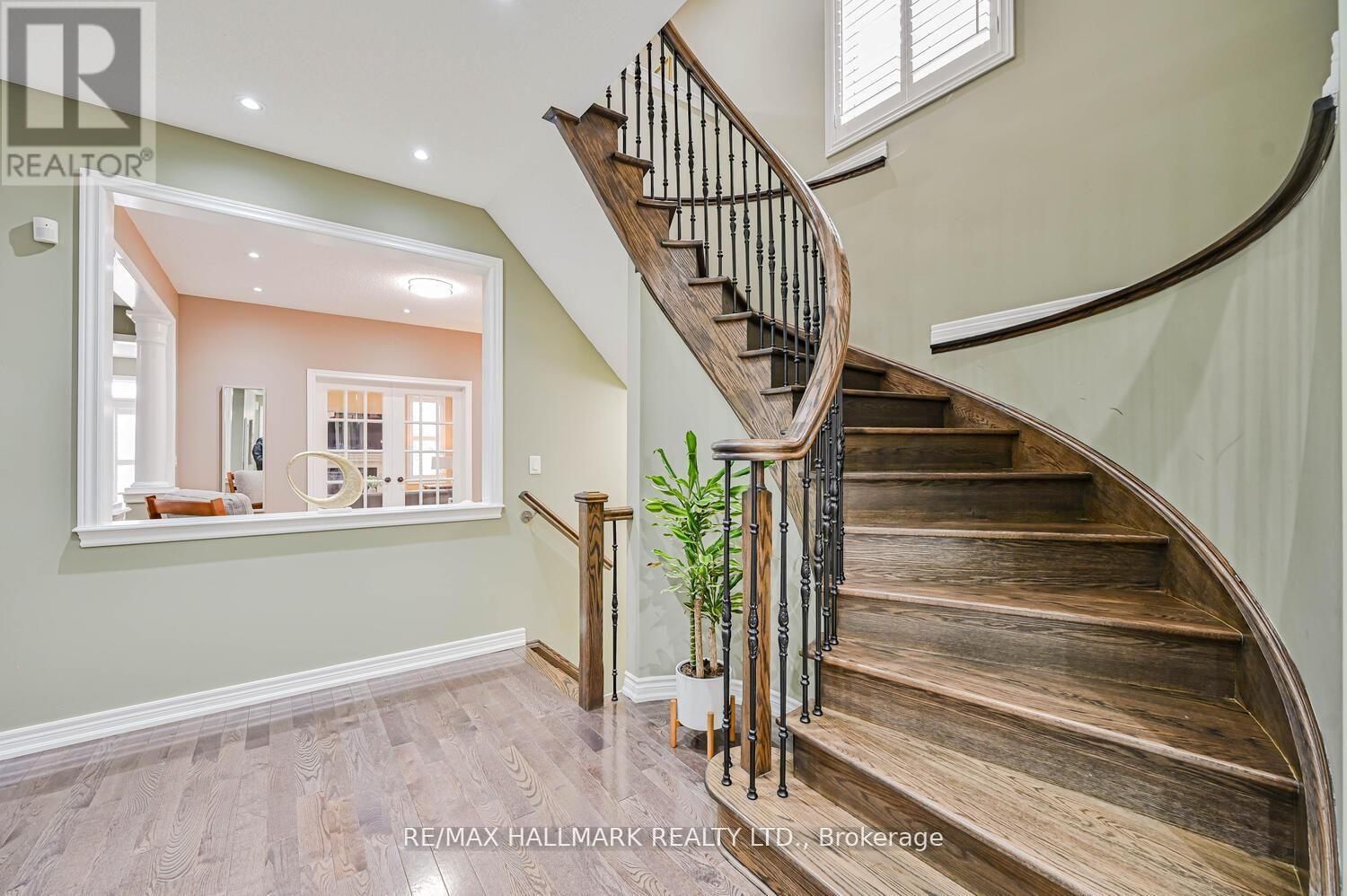 46 LISSON CRESCENT Image 24