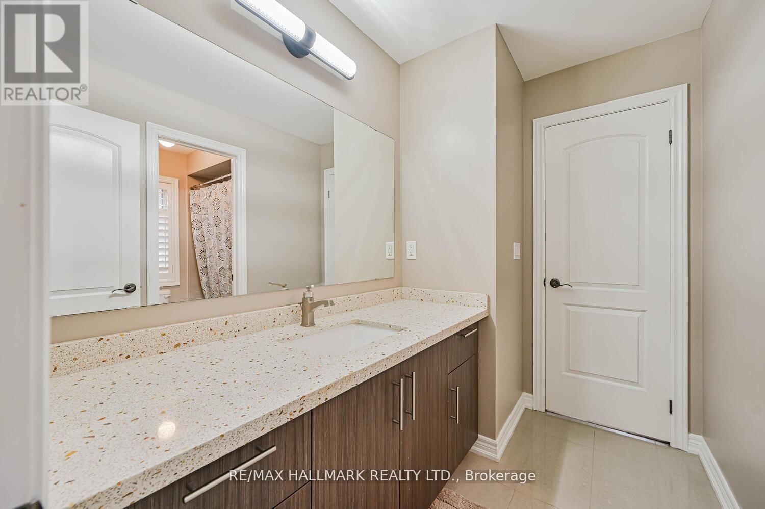 46 LISSON CRESCENT Image 35