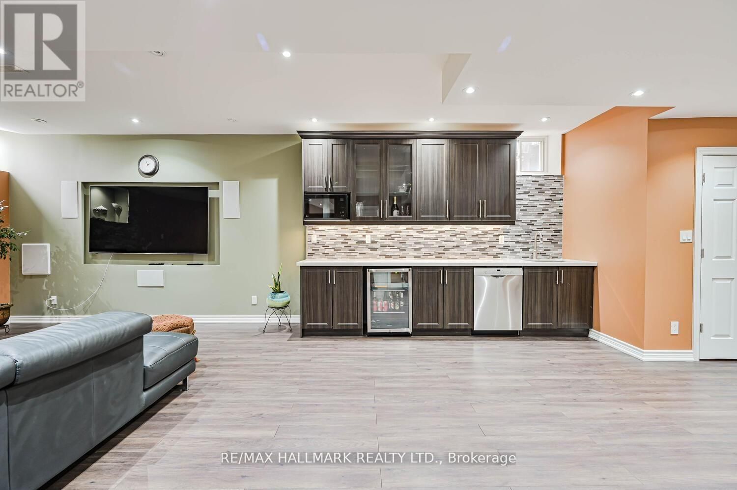 46 LISSON CRESCENT Image 40