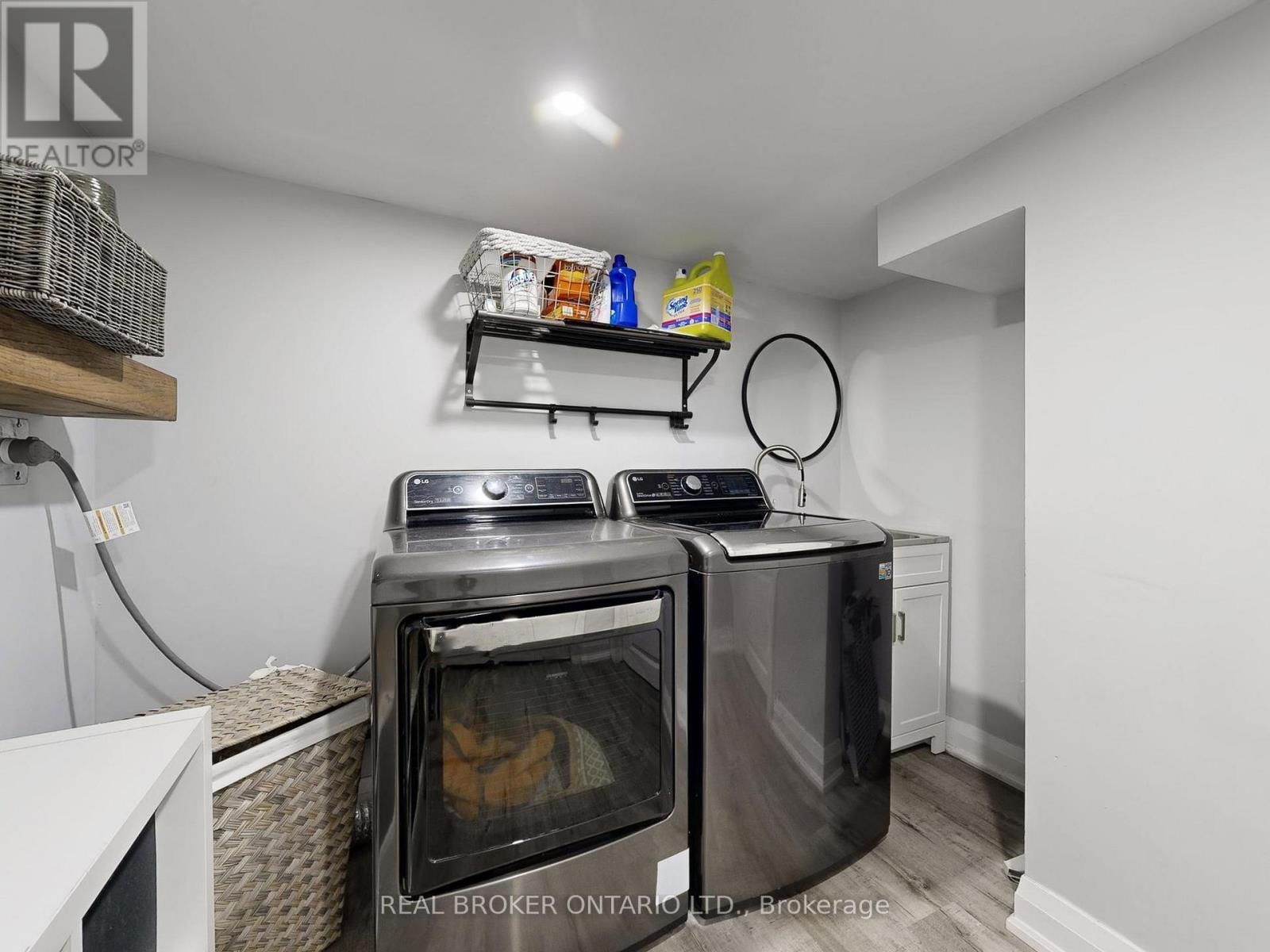 65 PAISLEY GREEN AVENUE Image 34