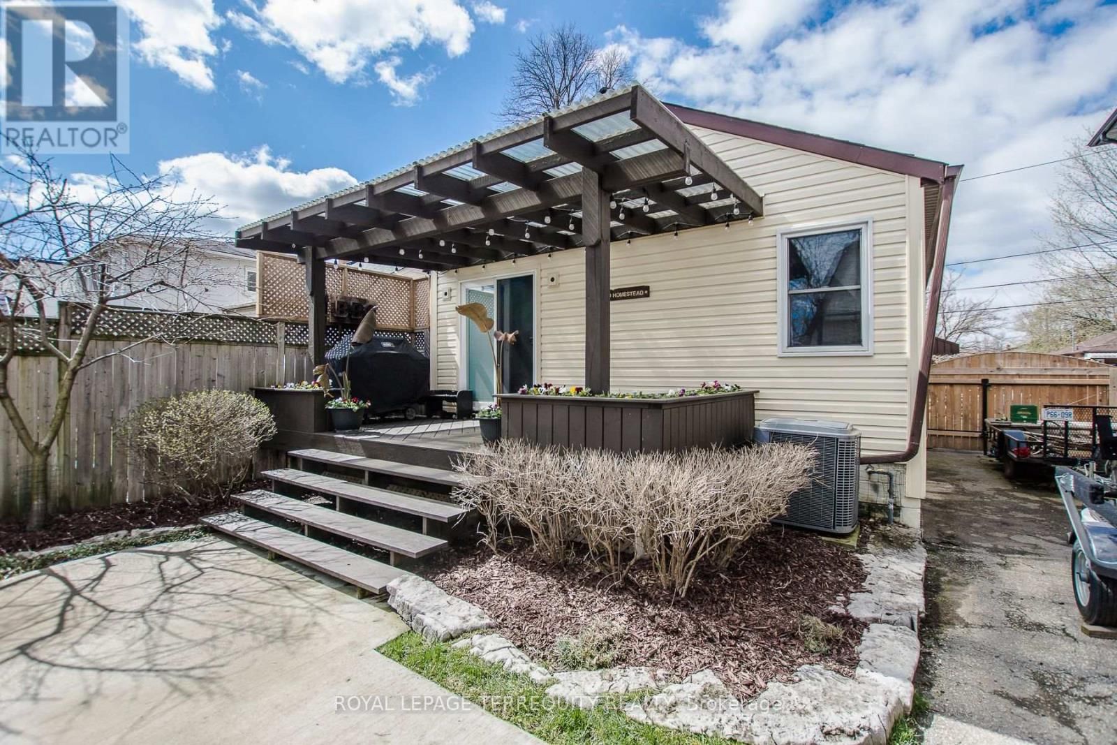 5 ACORN AVENUE Image 32