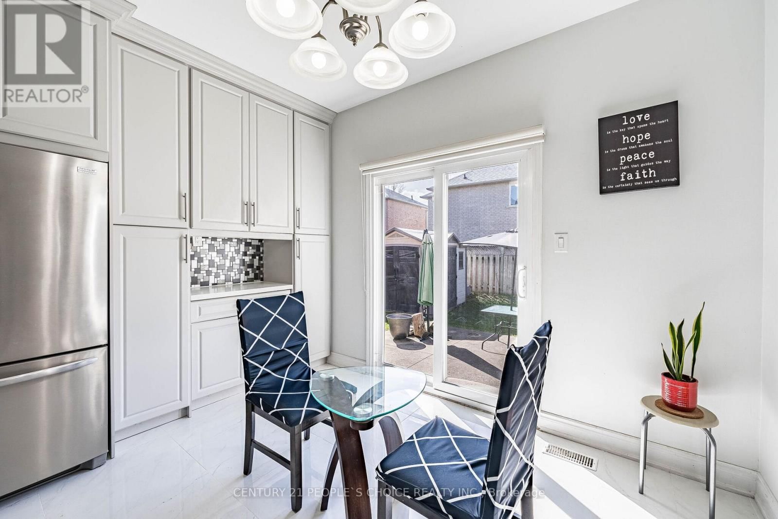 23 SMOOTHWATER STREET Image 17