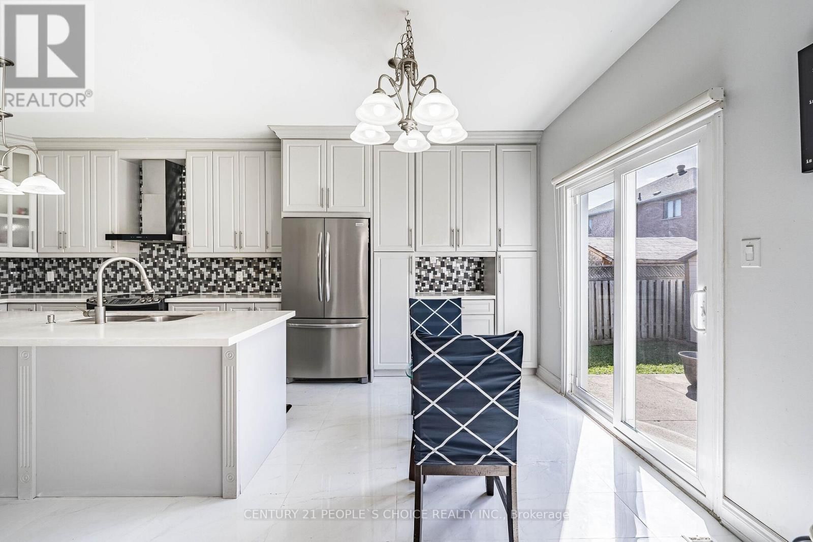 23 SMOOTHWATER STREET Image 18