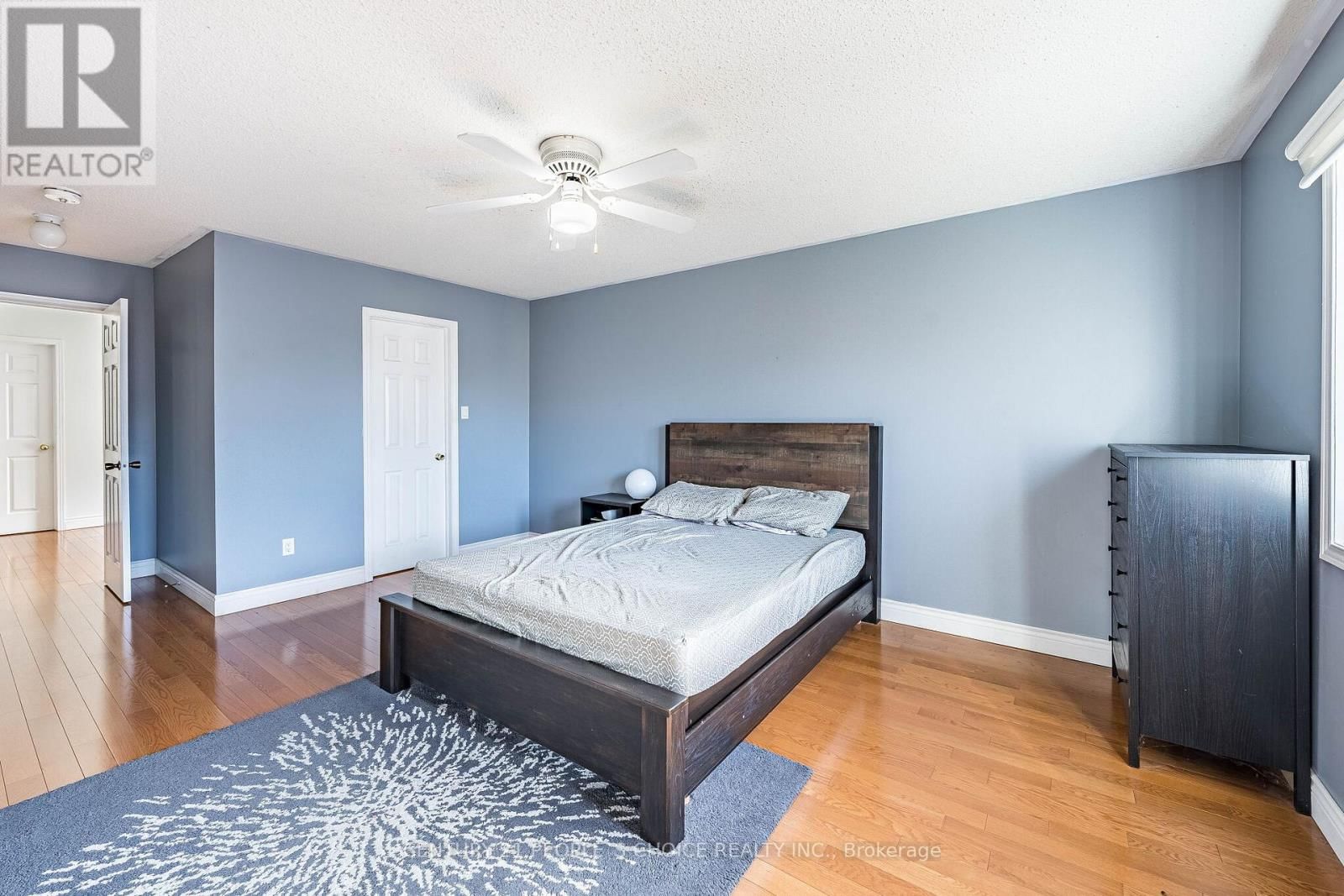 23 SMOOTHWATER STREET Image 30