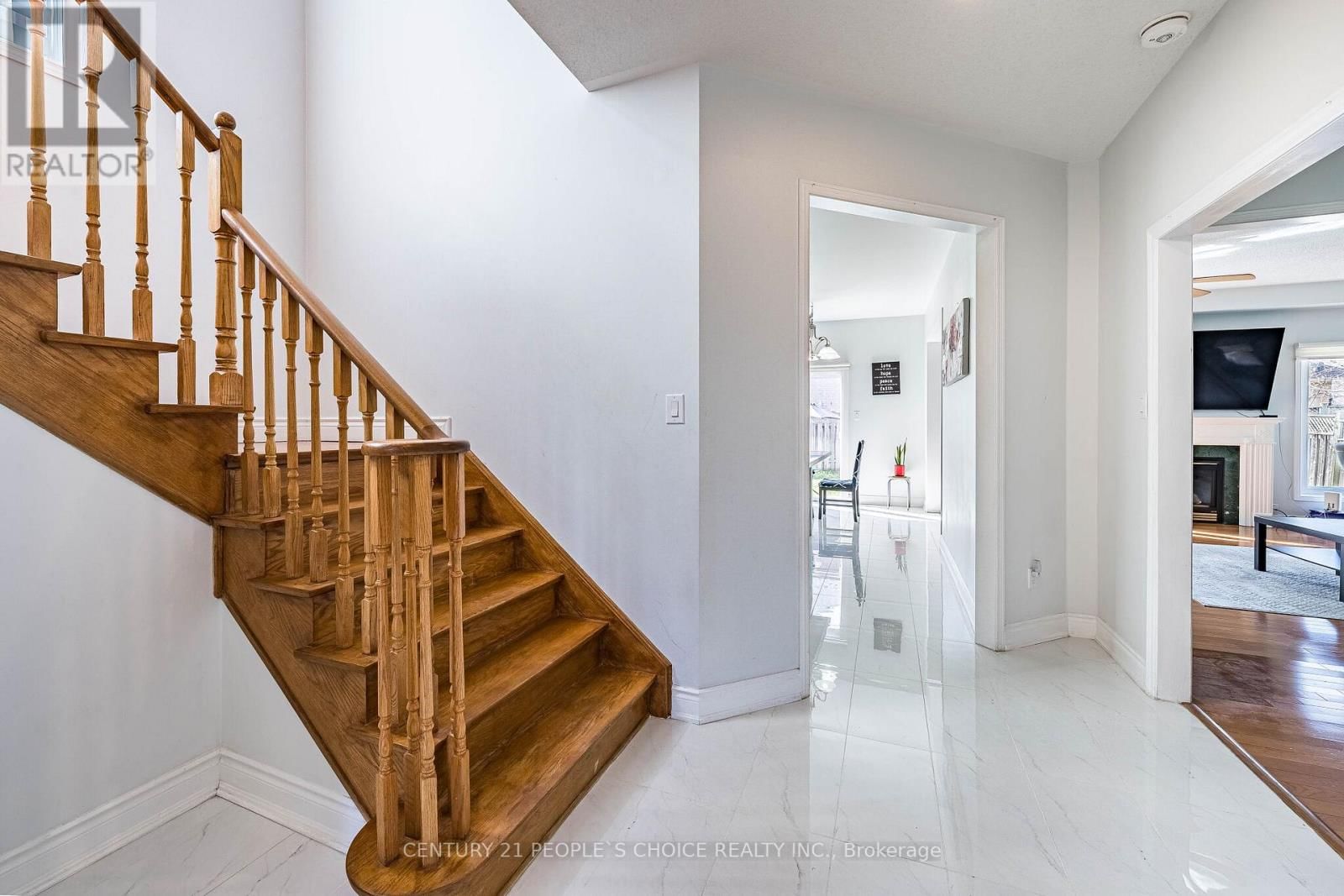 23 SMOOTHWATER STREET Image 8