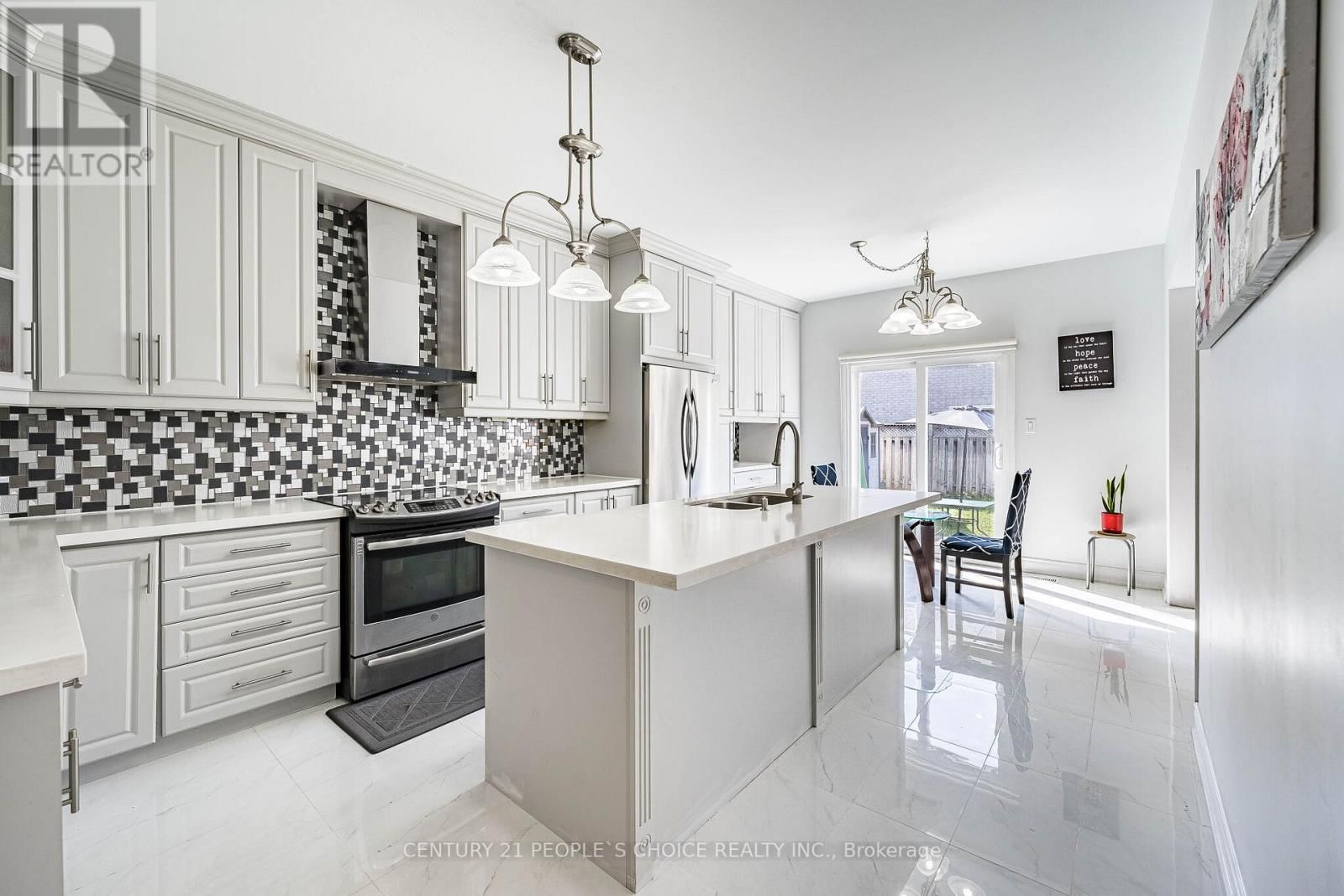 23 SMOOTHWATER STREET Image 9