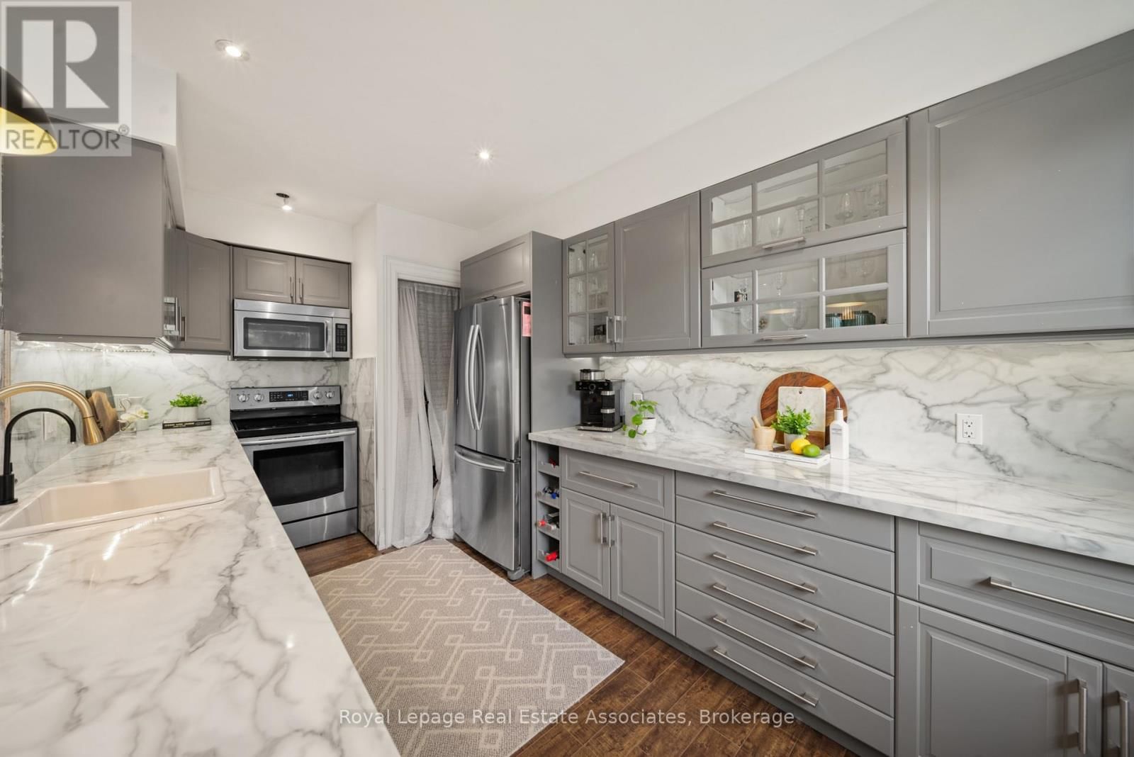 4 - 469 CLARIDGE ROAD Image 5