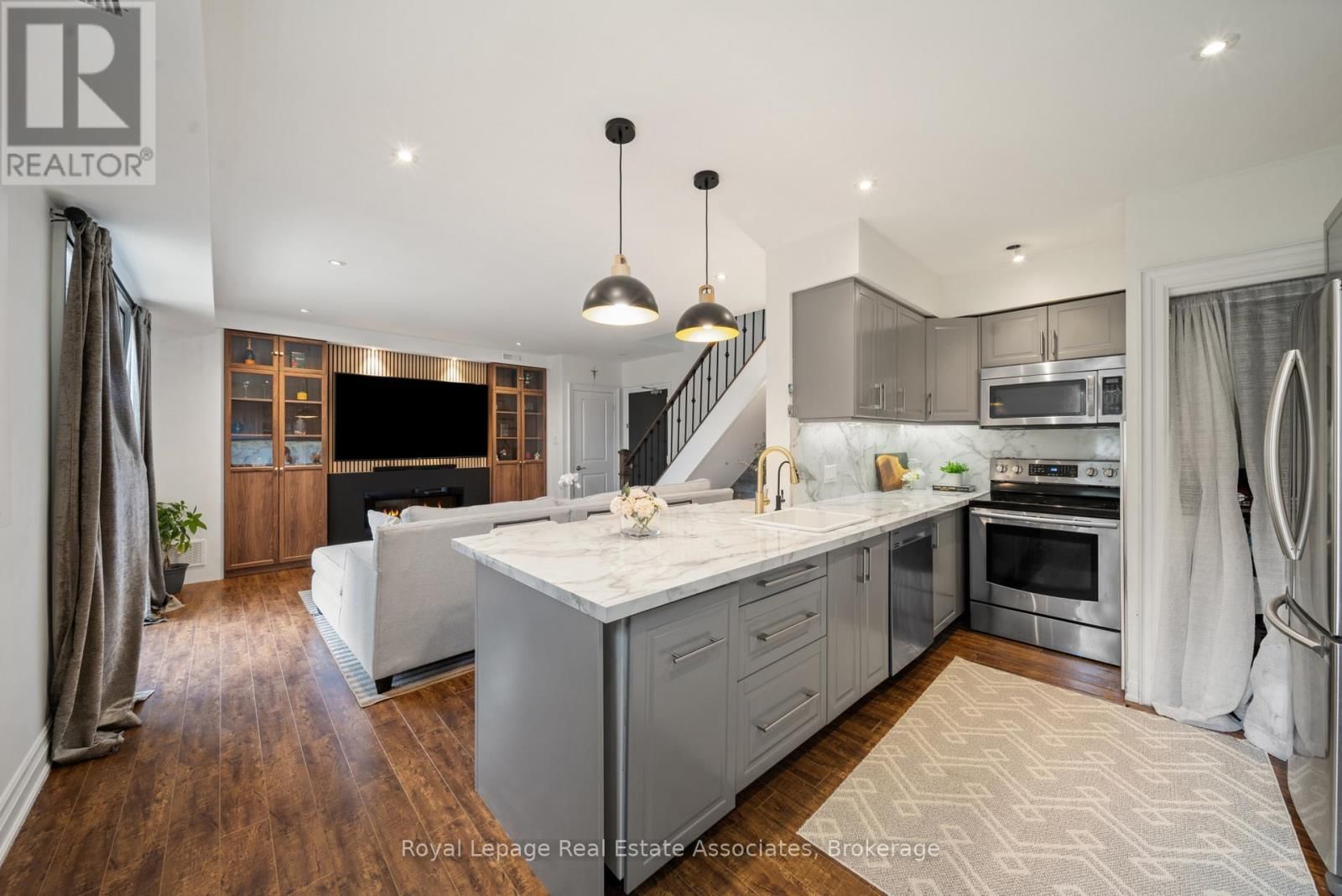 4 - 469 CLARIDGE ROAD Image 6