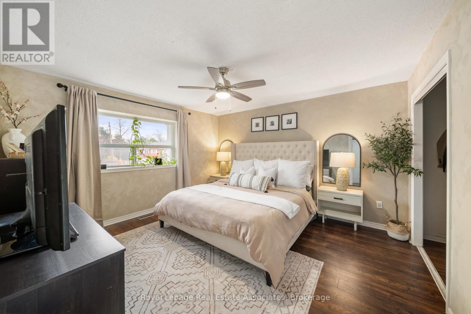 4 - 469 CLARIDGE ROAD Image 8