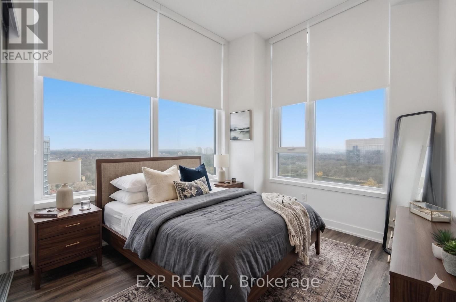 3202 - 1928 LAKE SHORE BOULEVARD WEST Image 13